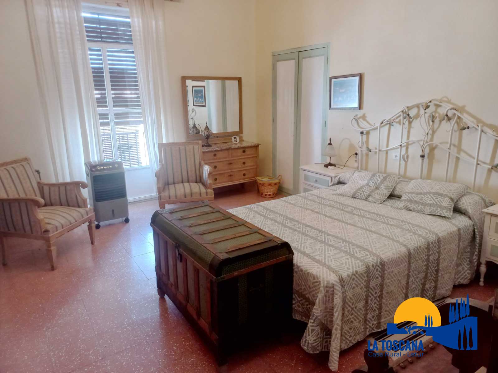 Habitación con cama doble - La Toscana de Letur - Casa rural